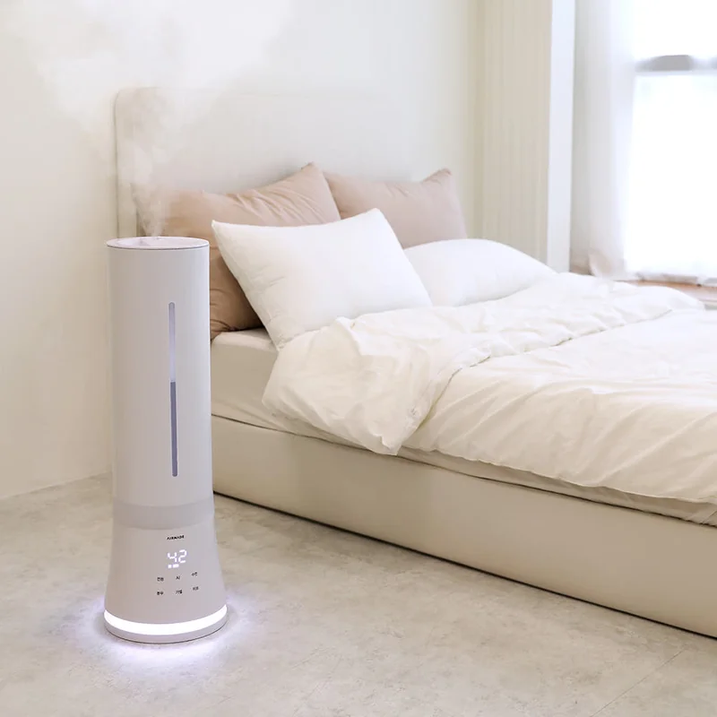 침실에 배치된 에어메이드 가습기 사용 모습