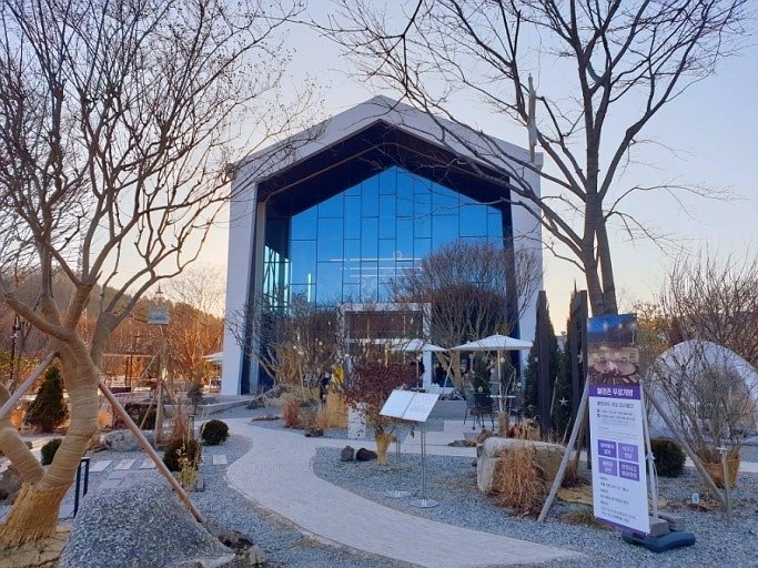 경기도 용인 라임그라스 카페 외관 전경