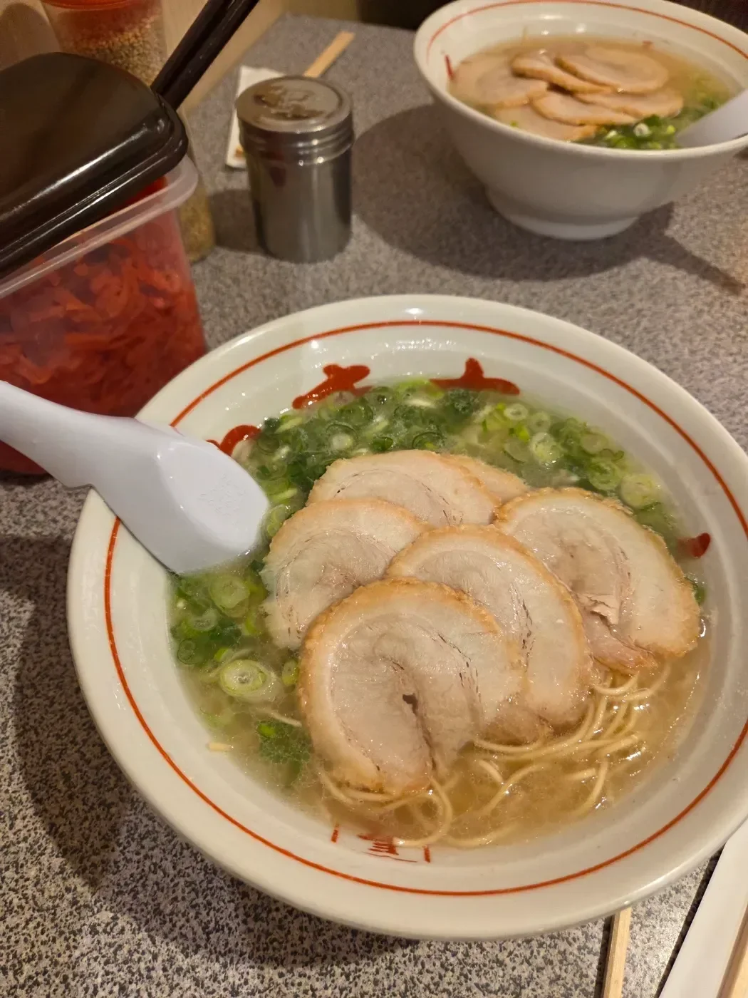 후쿠오카 하카타 라멘 차슈 식사 일본 여행