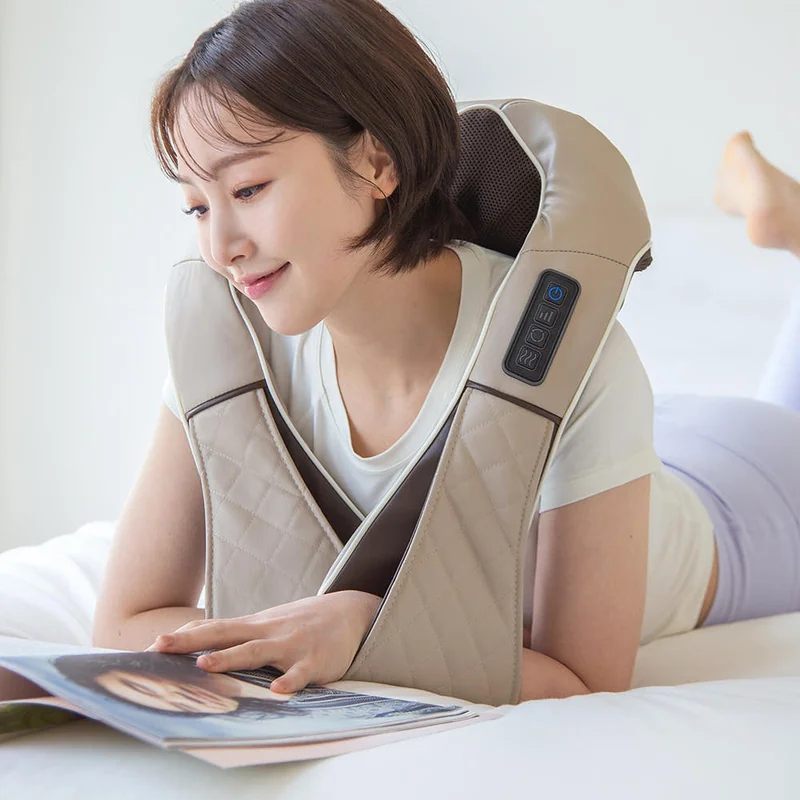 침대에서 휴플러스 마사지기 사용